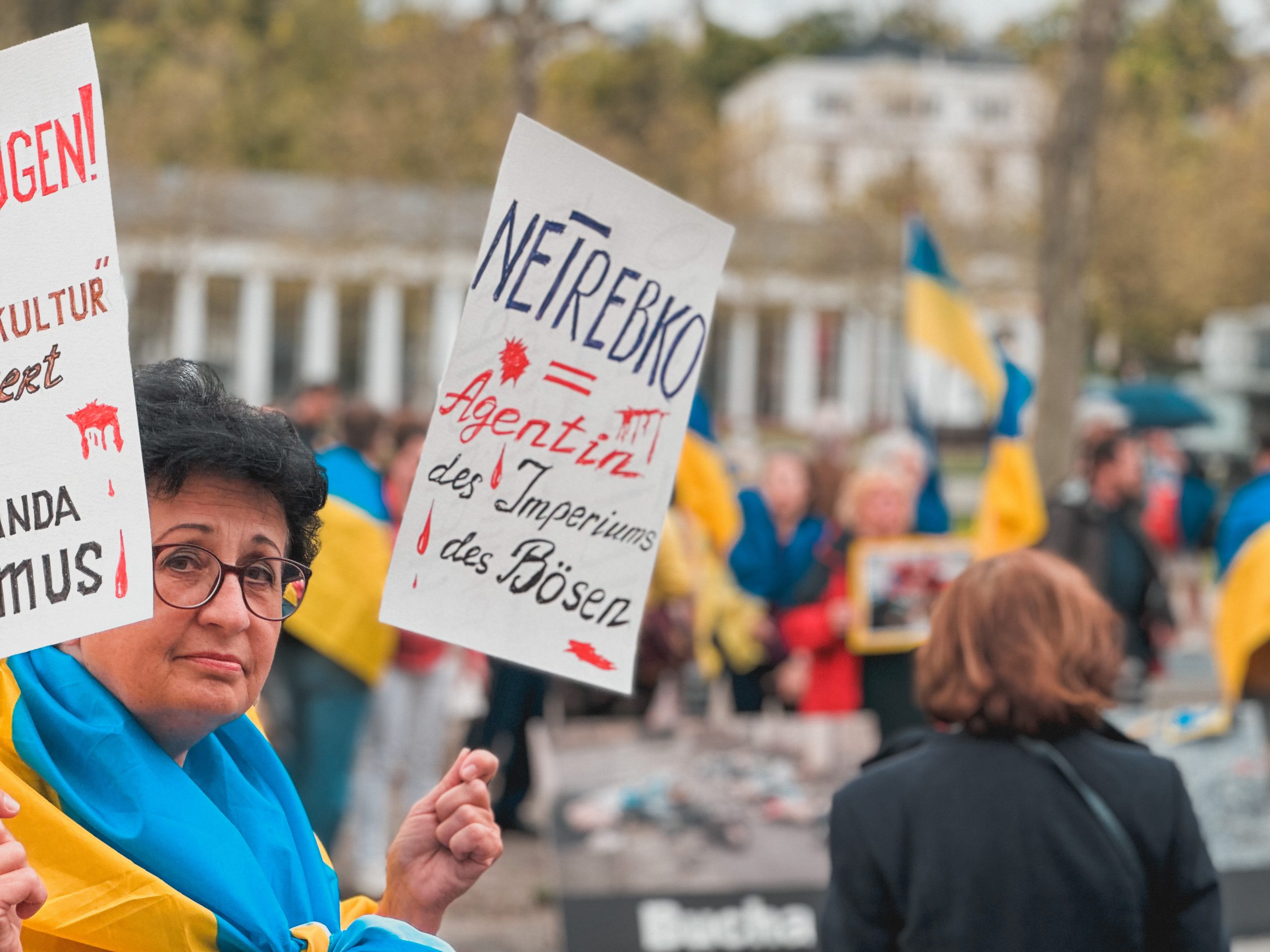 Über 25.000 Menschen zeichnen Petition gegen Netrebko-Auftritt in Berlin